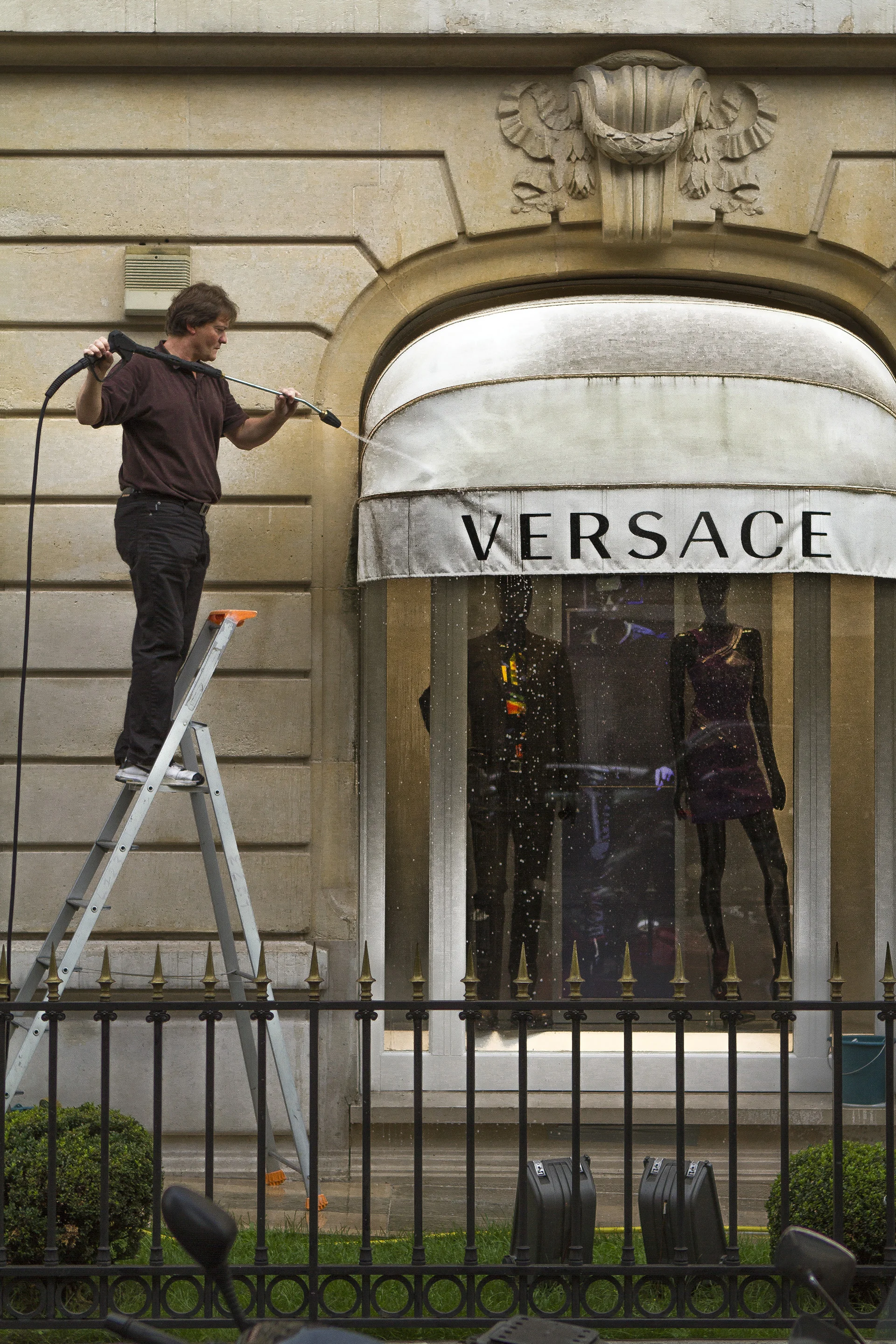Versace Avenue Montaigne Boutique, Paris