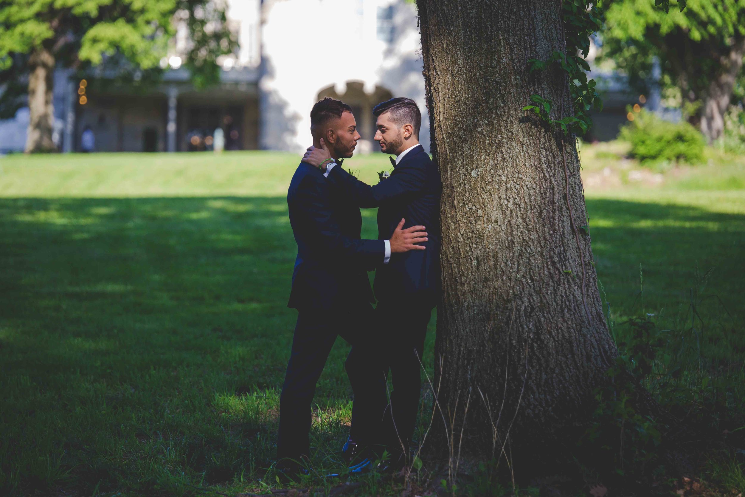 lyndhurst-mansion-amazing-gay-wedding-23.jpg