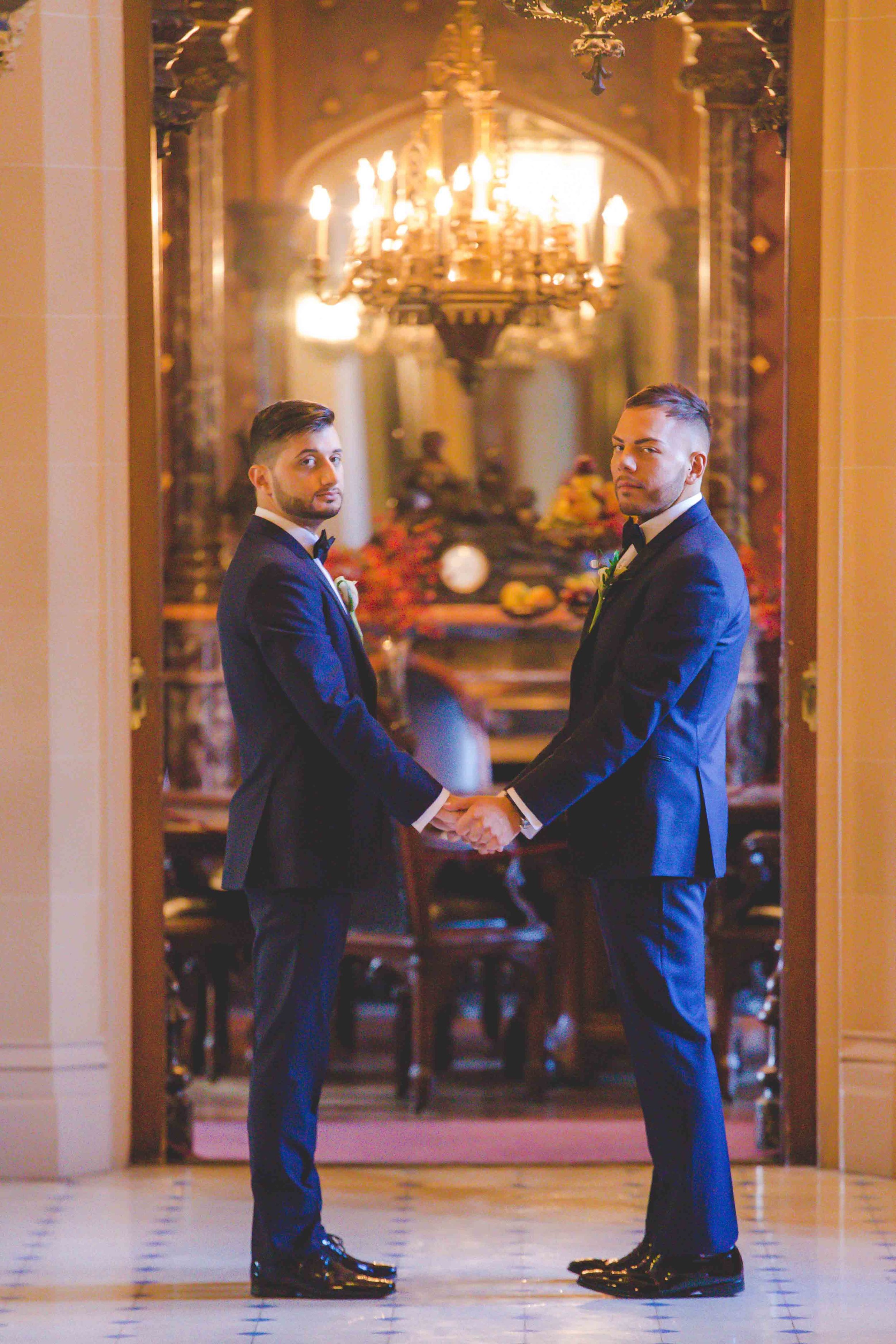 lyndhurst-mansion-amazing-gay-wedding-49.jpg