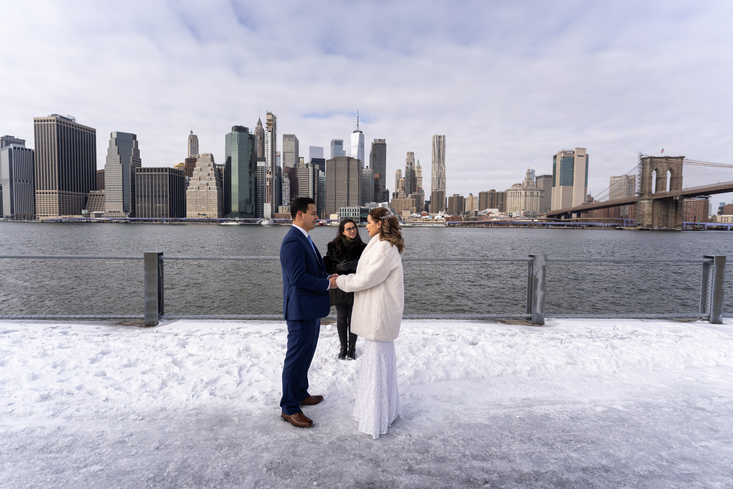 dumbo-brooklyn-snow-elopement-photography