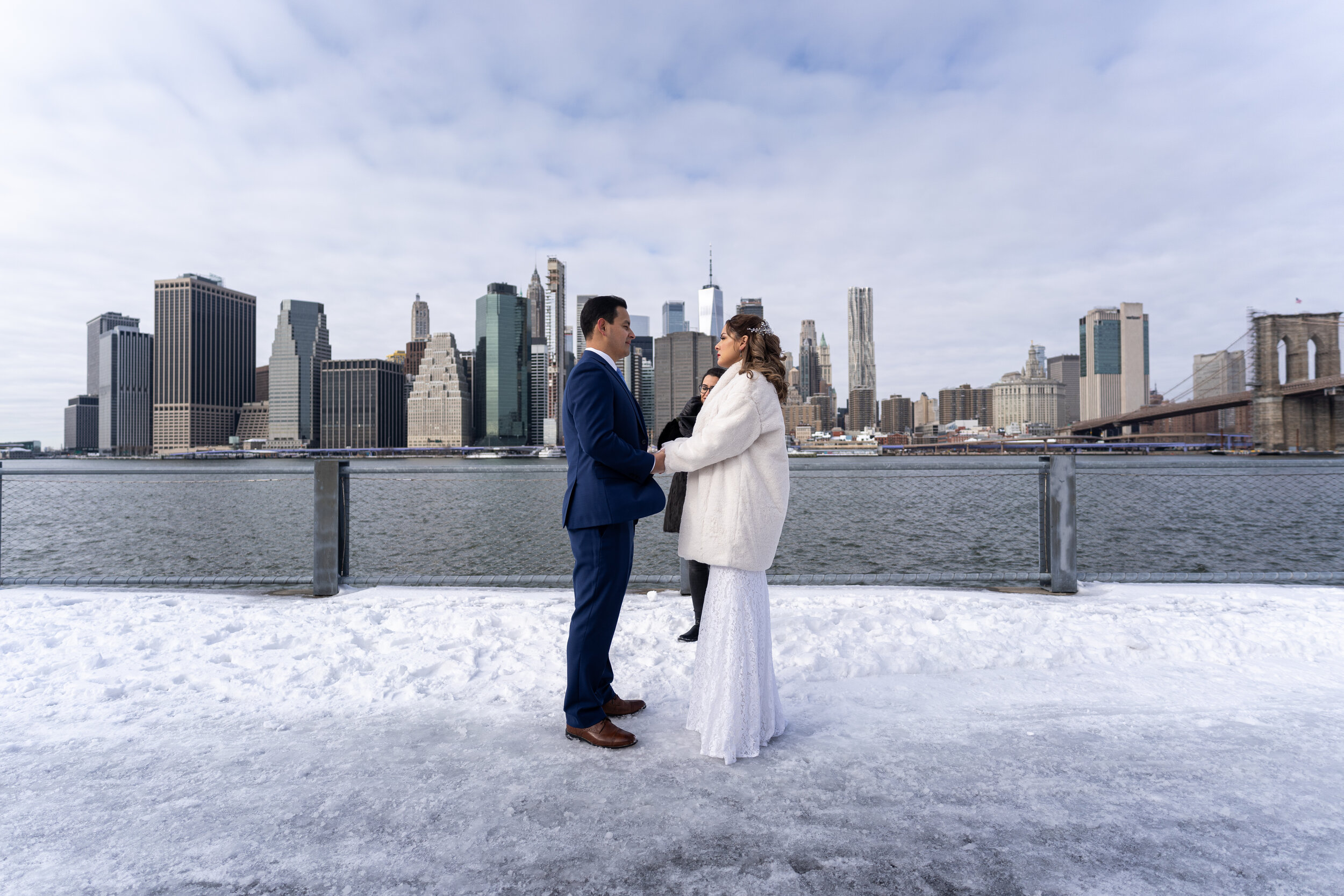dumbo-brooklyn-snow-elopement-photography