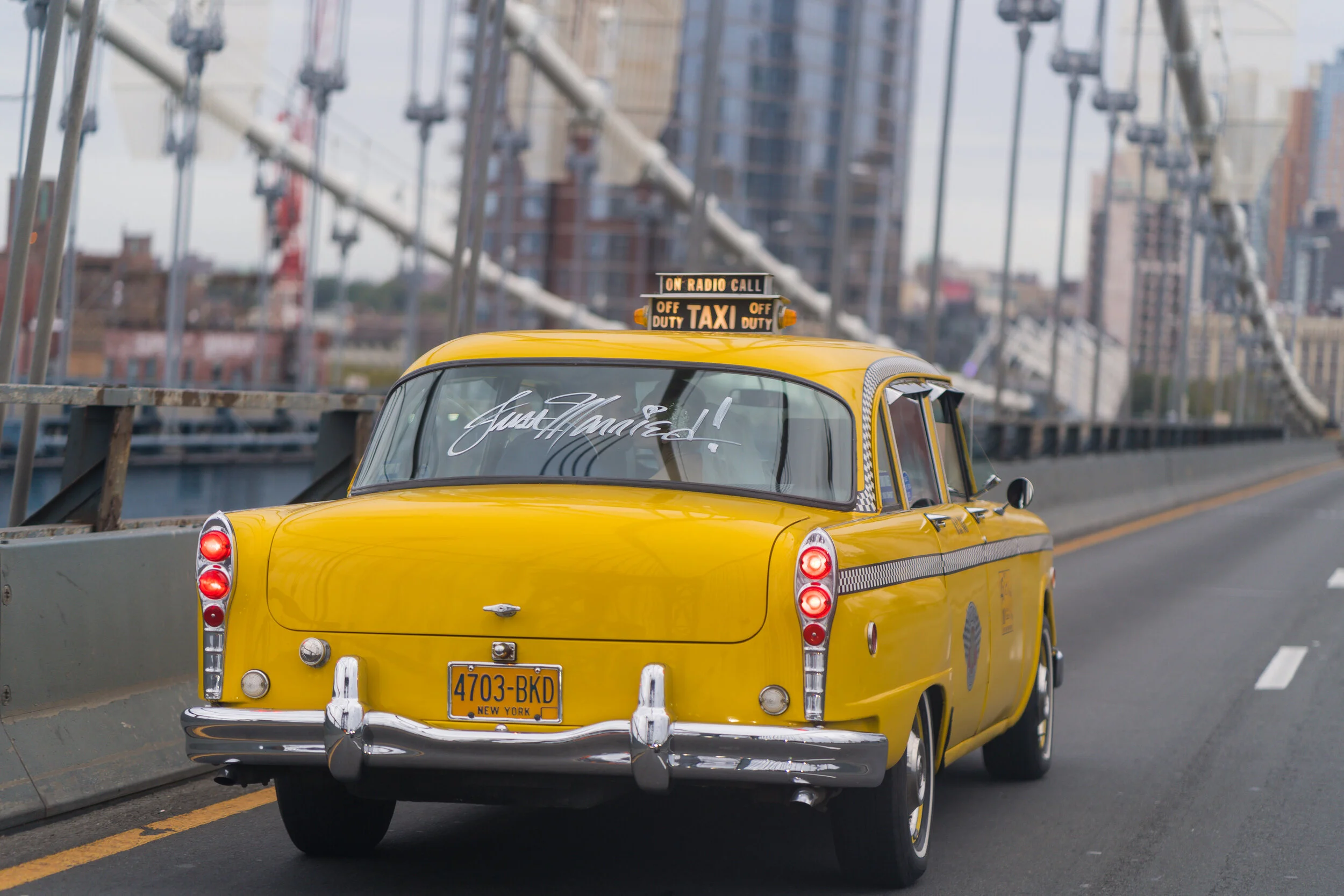 Manhattan-bridge-just-married-wedding