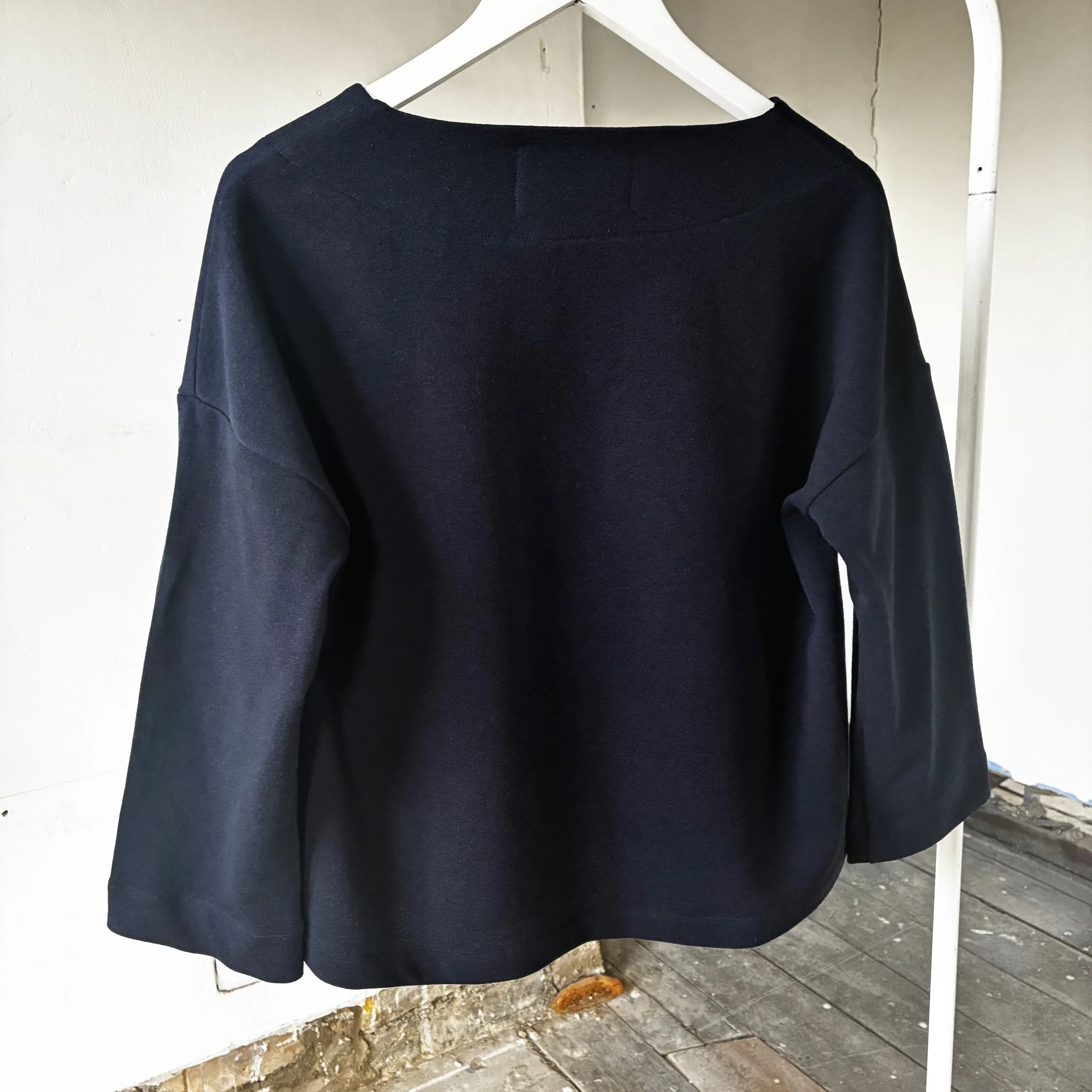 pieces top navy 10.jpg