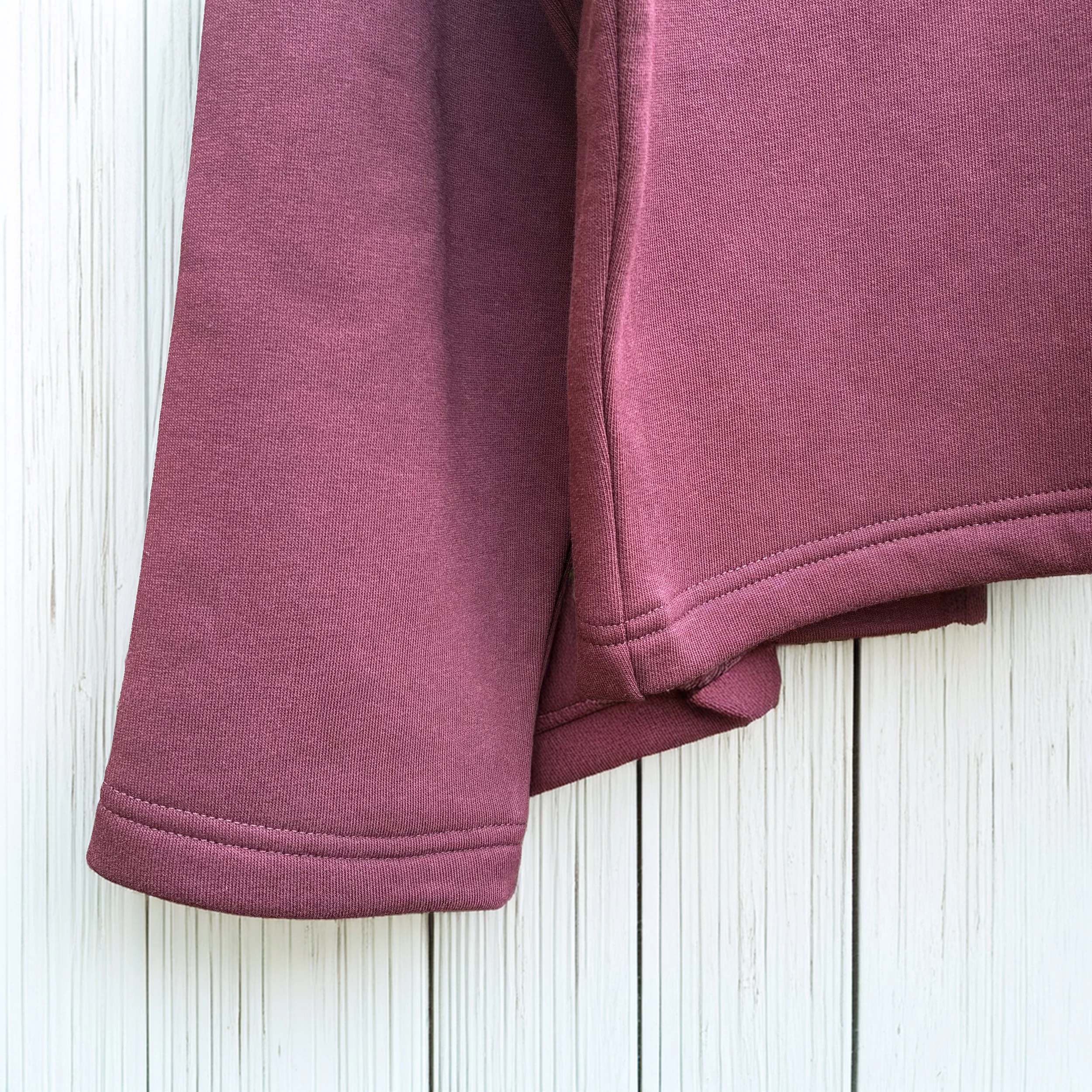 close up marron sweat.jpg