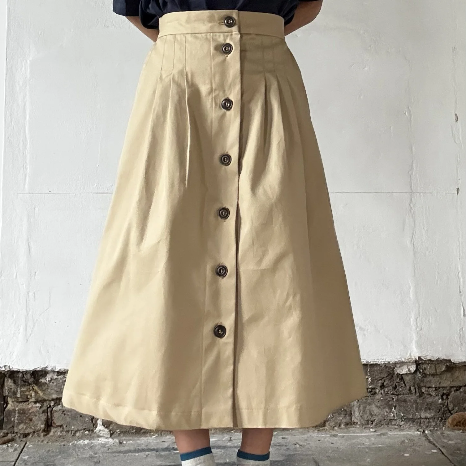 tan skirt.jpg