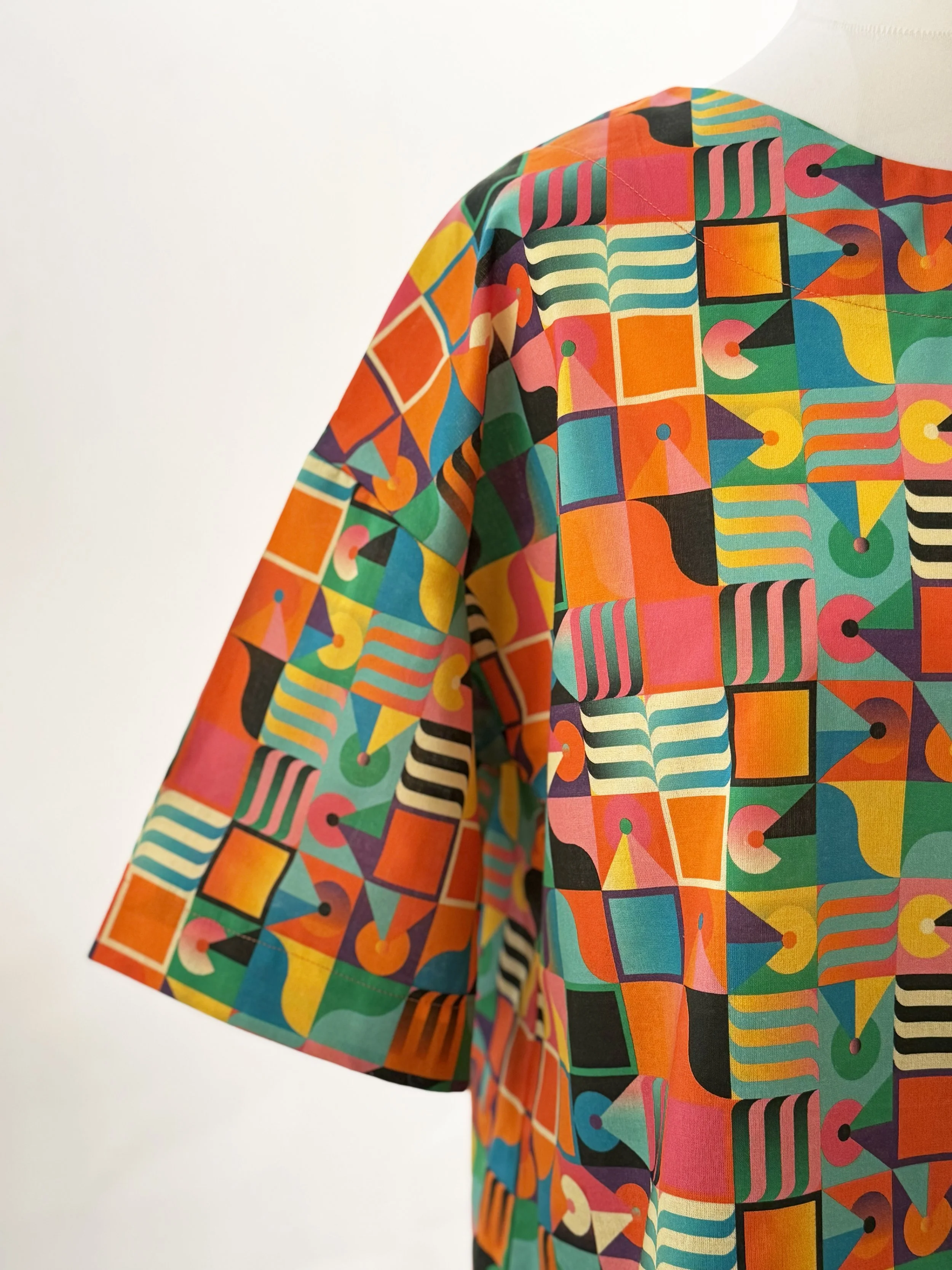 pattern top close up.jpg