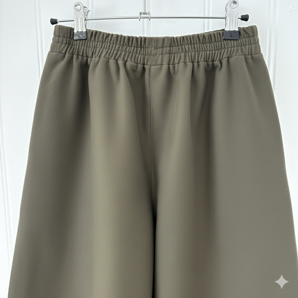 back of olive culottes.png