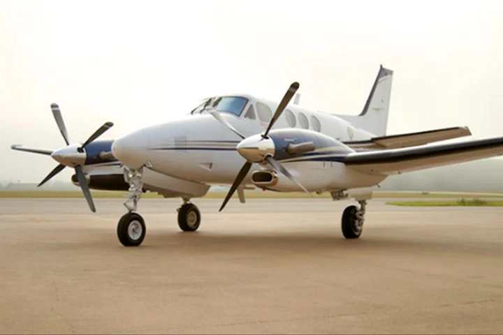 KING AIR 90
