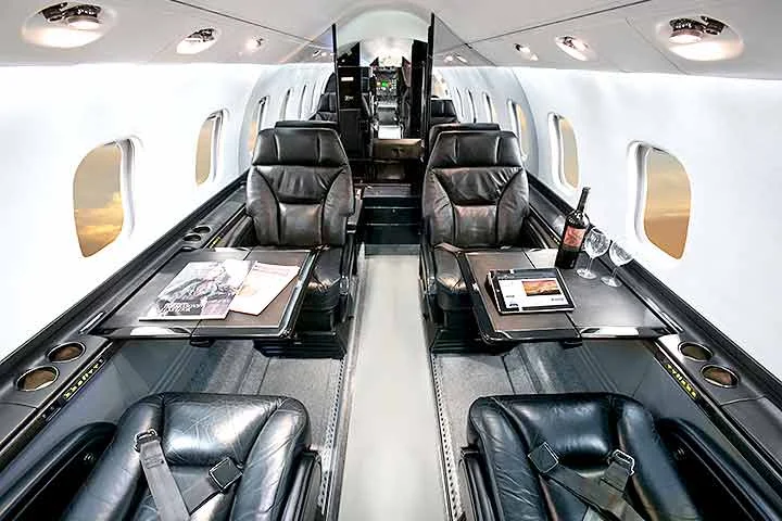 LEAR 60 - Interior View