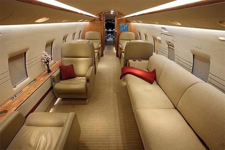 CHALLENGER 604 - Interior View