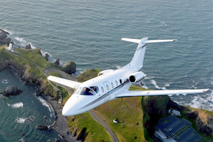 Hawker 400XP