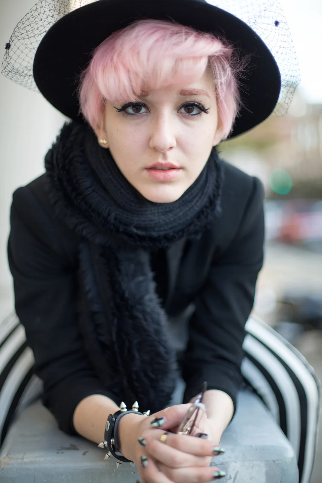 BostonStreetStyleGentlemaninheels3.jpg