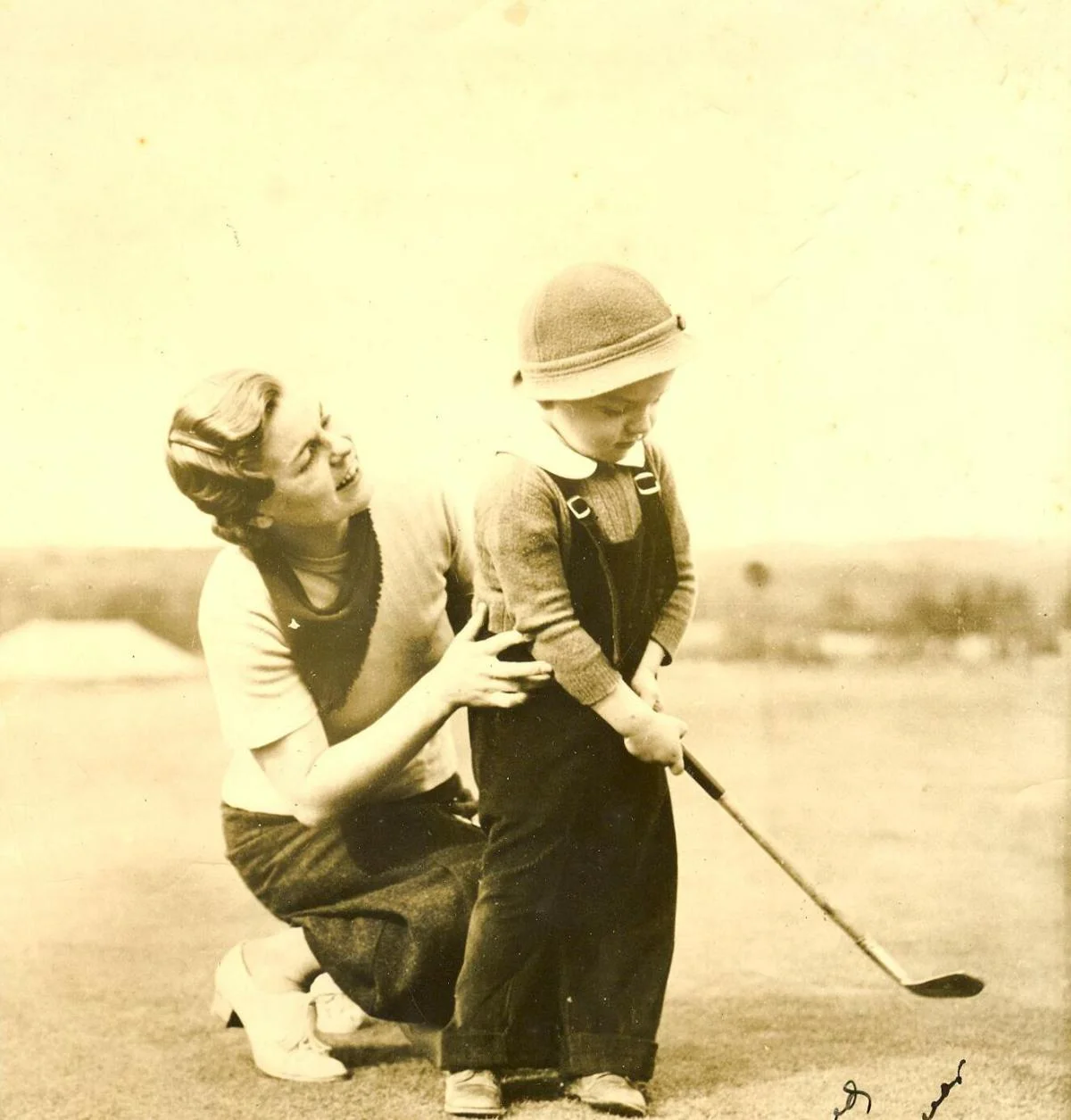 tom hancock & mom 1936.jpg
