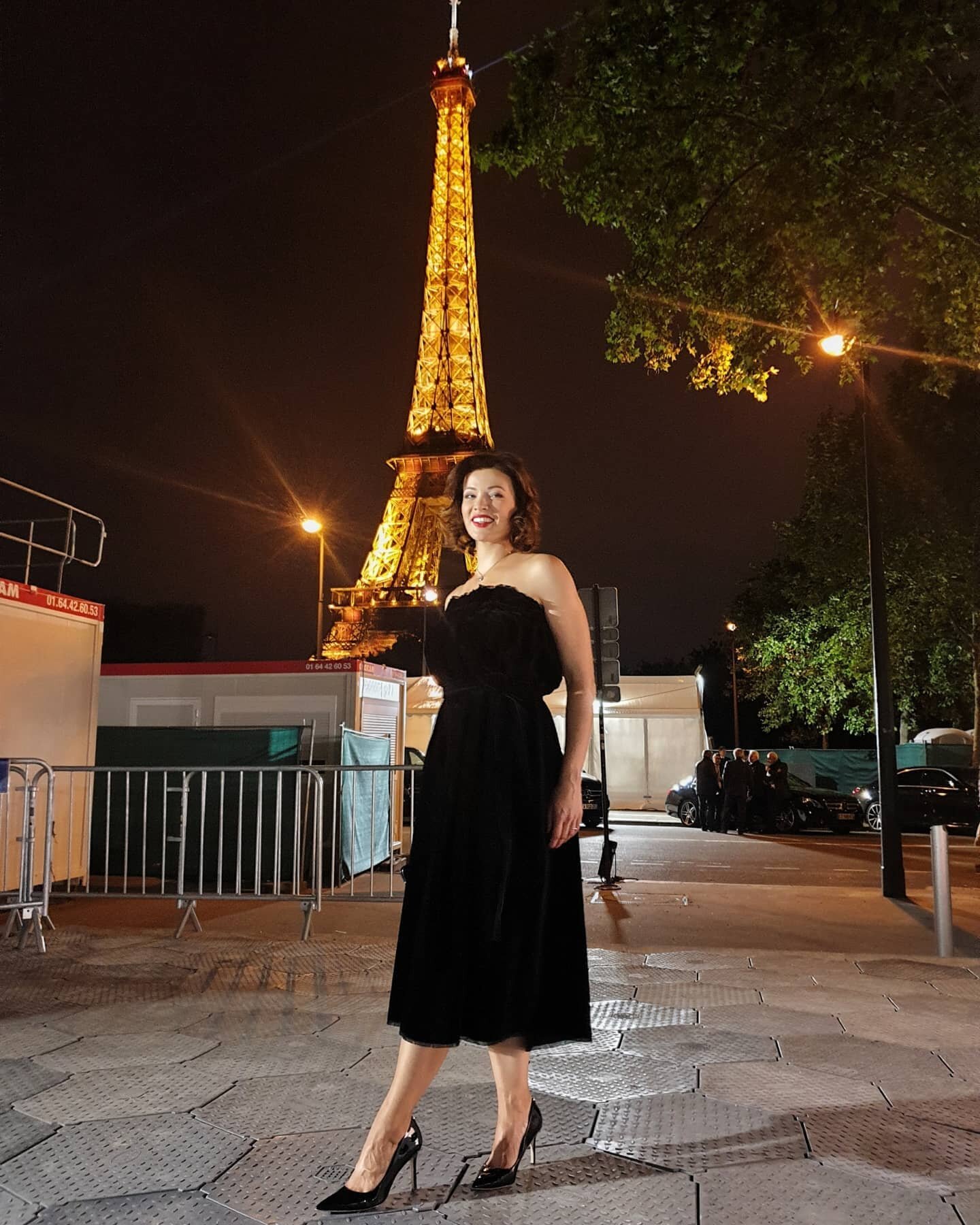 Vive le France! Merci et au revoir! 

Thank you to all involved in this spectacular concert- @orchestrenationaldefrance , #SimoneYoung , the wonderful production team and everyone involved into putting the show together

#eiffeltower #accordion #acco