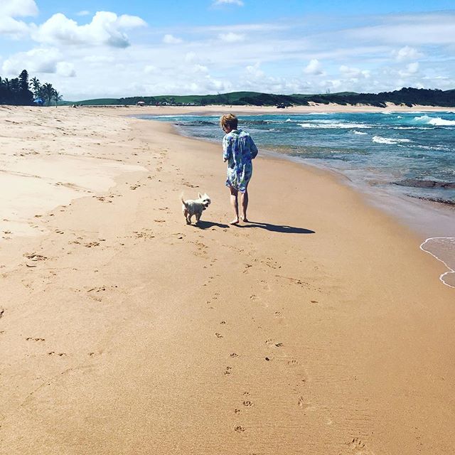 Love seeing these two together on the beach #grandpuppy