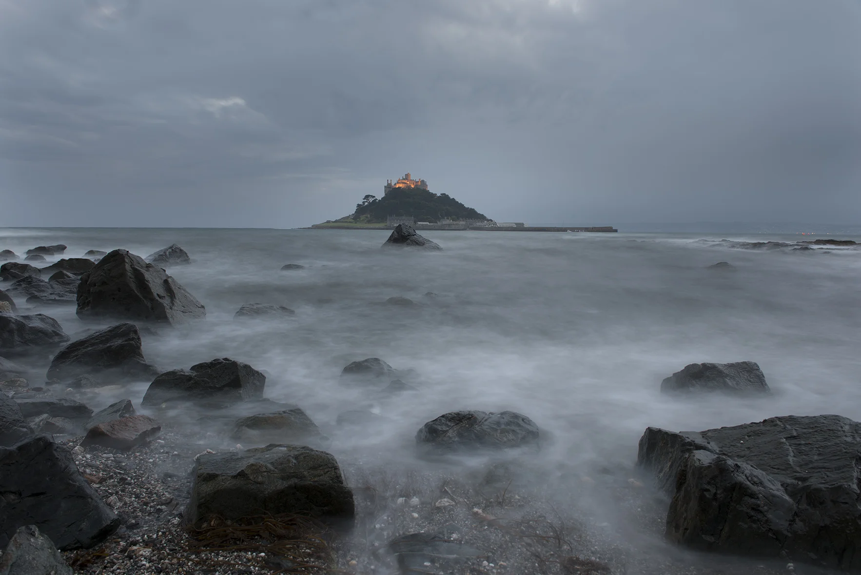 © Oliver Spier. Nikon D800 w/ Nikon 24-70mm f.2.8 @ 24mm. 6 Secs. f/11.