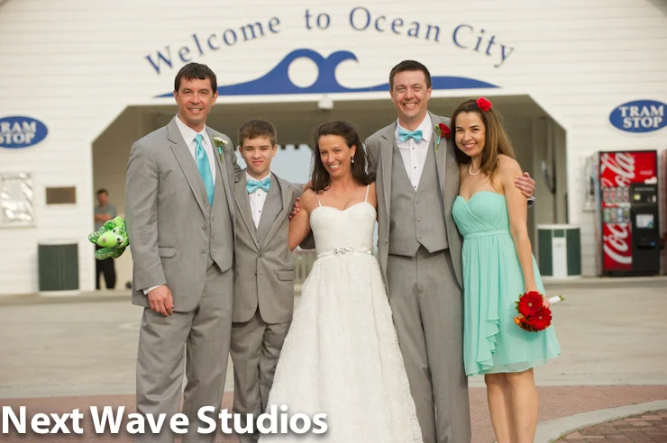 Classic shot for your wedding album.