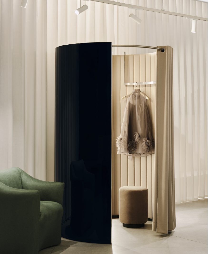 Globus Basel womenswear fitting room