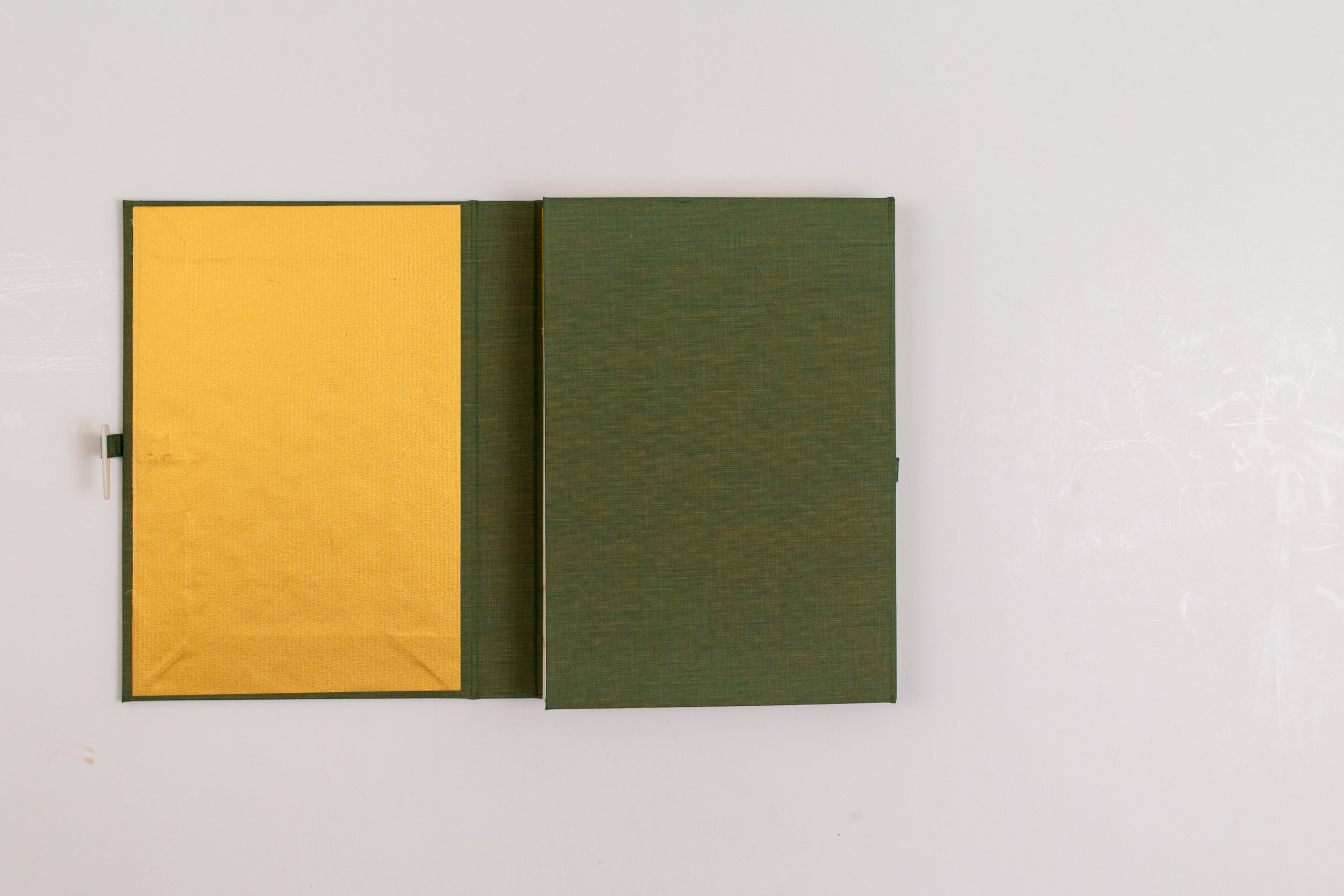 Japanese Handmade book003.jpg