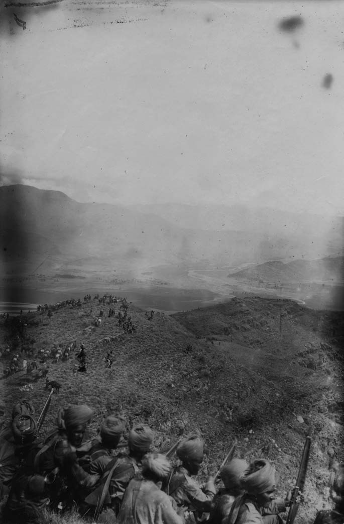 24.-Native-troops-in-position-at-Malakand-Fort.jpg