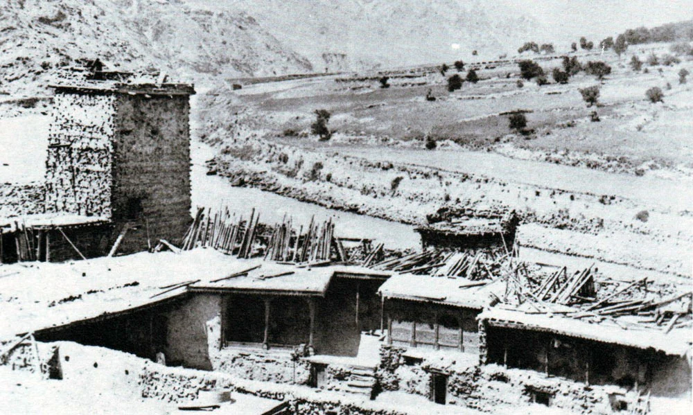 inside chitral.jpg