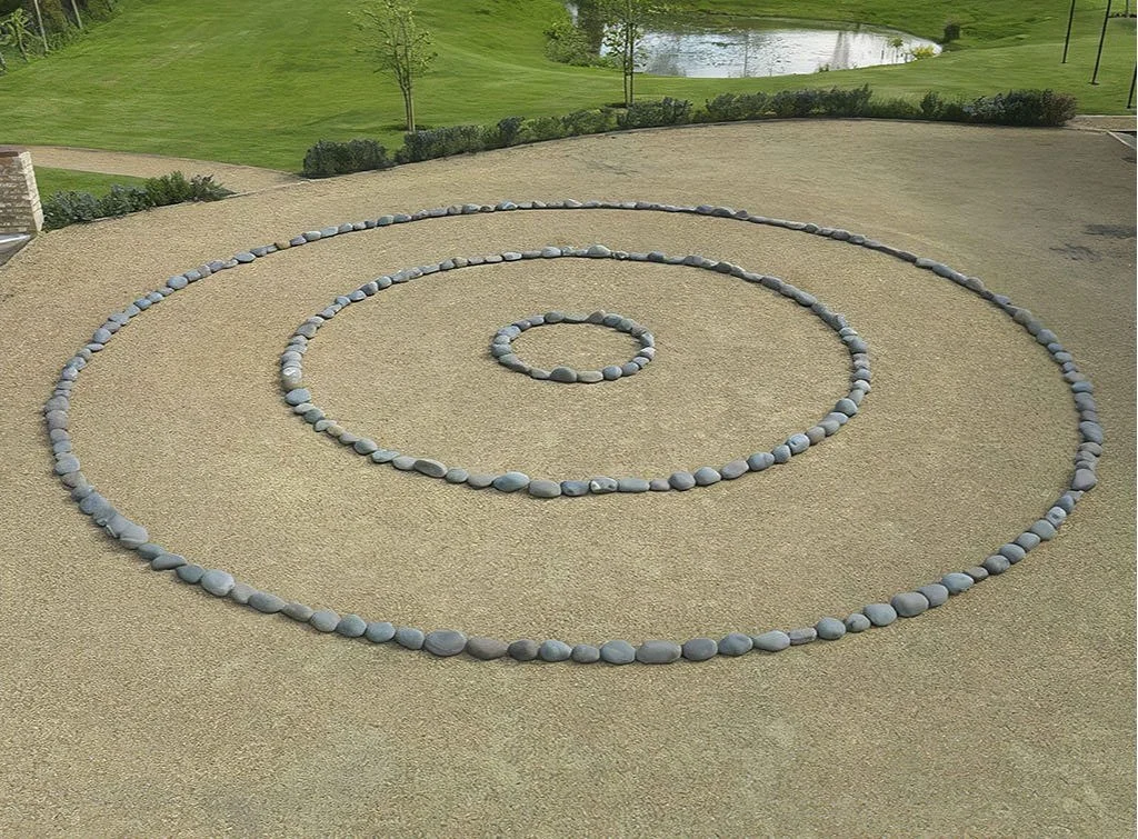 RICHARD LONG Three Circles of Stones, 1972 Stones