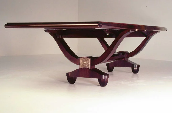piscina dining table.jpg