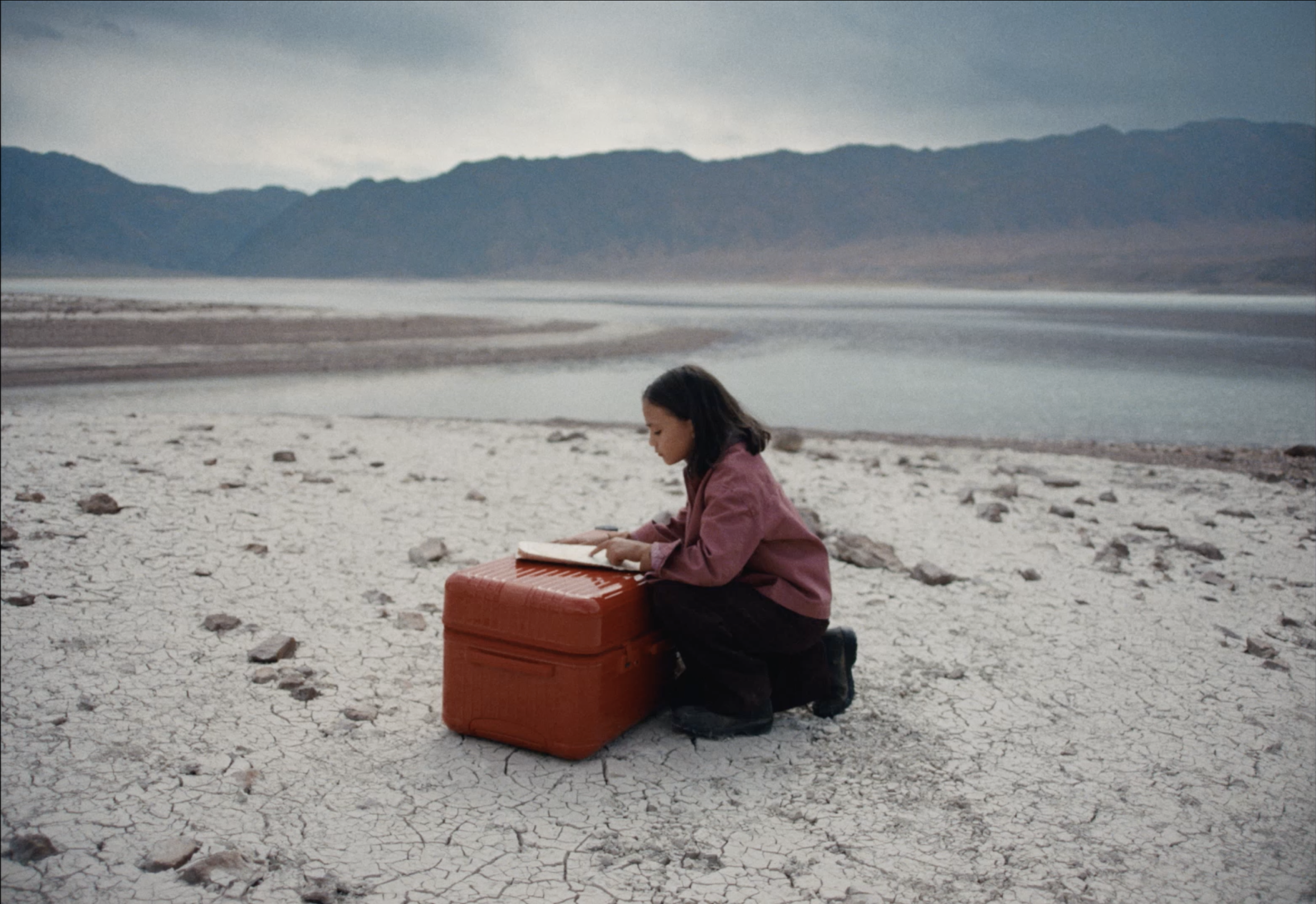 RIMOWA I Essential new hues: Terracotta and Clay