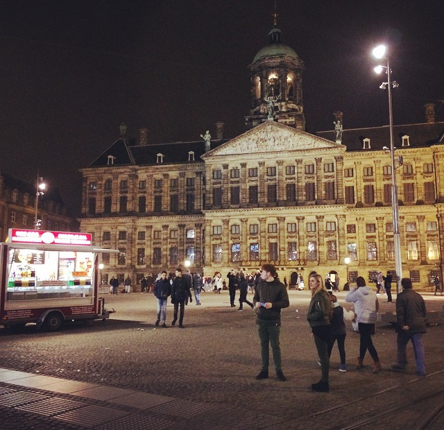 Amsterdam de noche. Foto: Andreina Seijas