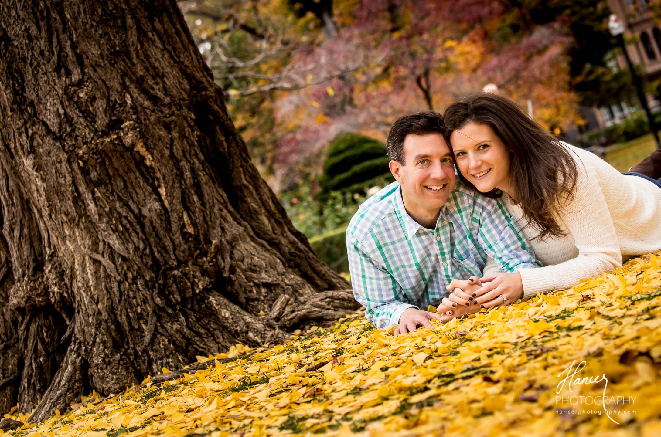 boston+public+garden+engagement+session+8.jpg
