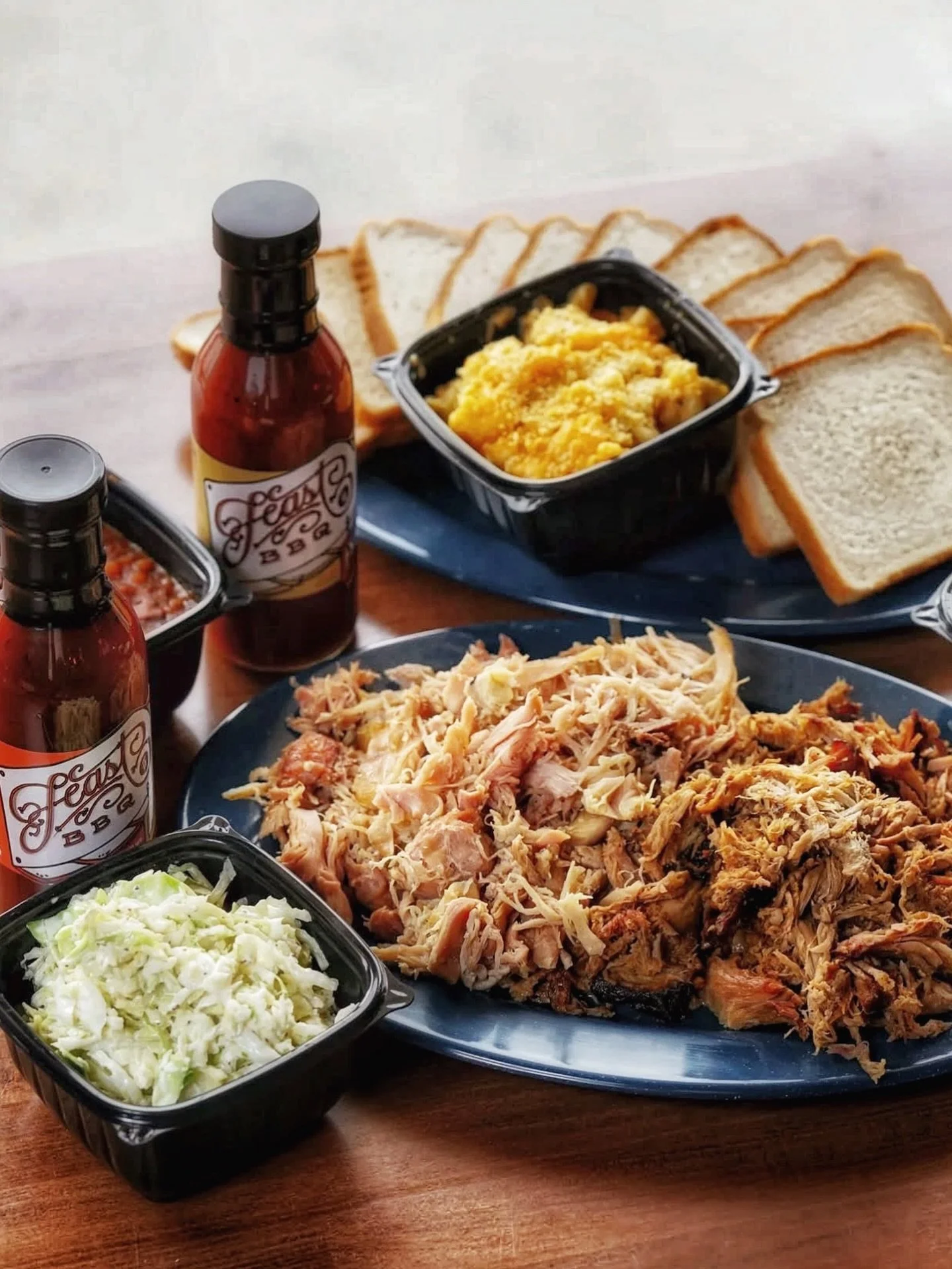 If you&rsquo;re hosting a March Madness watch party later this week and don&rsquo;t want to spend the day prepping in the kitchen, we can help with that.

&bull; Feast BBQ Small Spreads feed 4&ndash;5 and are perfect for tighter gatherings.

&bull; B
