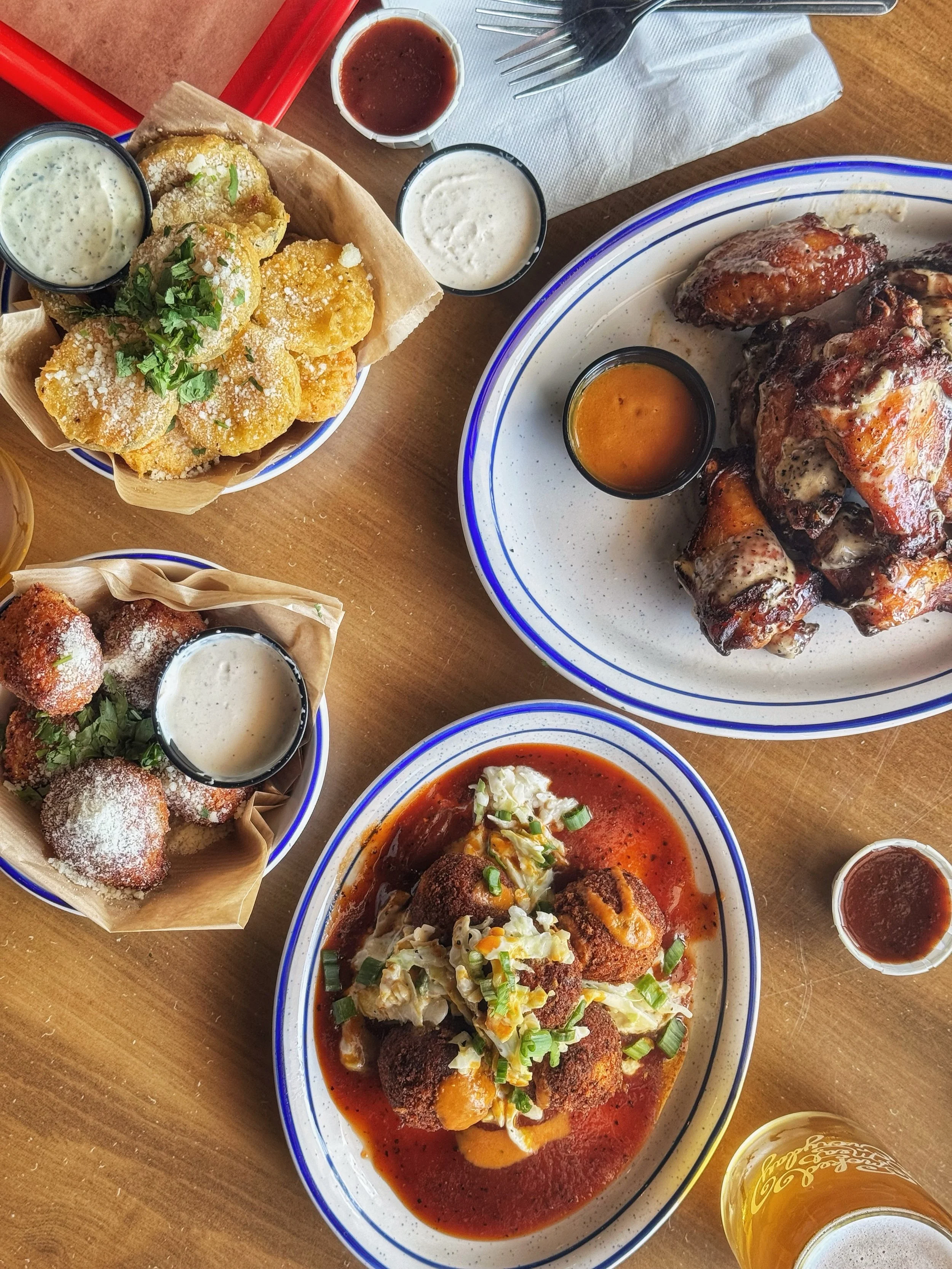 Have friends in town for Derby Week? Barbecue is best when it&rsquo;s shared&hellip;and we&rsquo;ve got plenty to go around. Pull up a seat and show them what we&rsquo;re about.