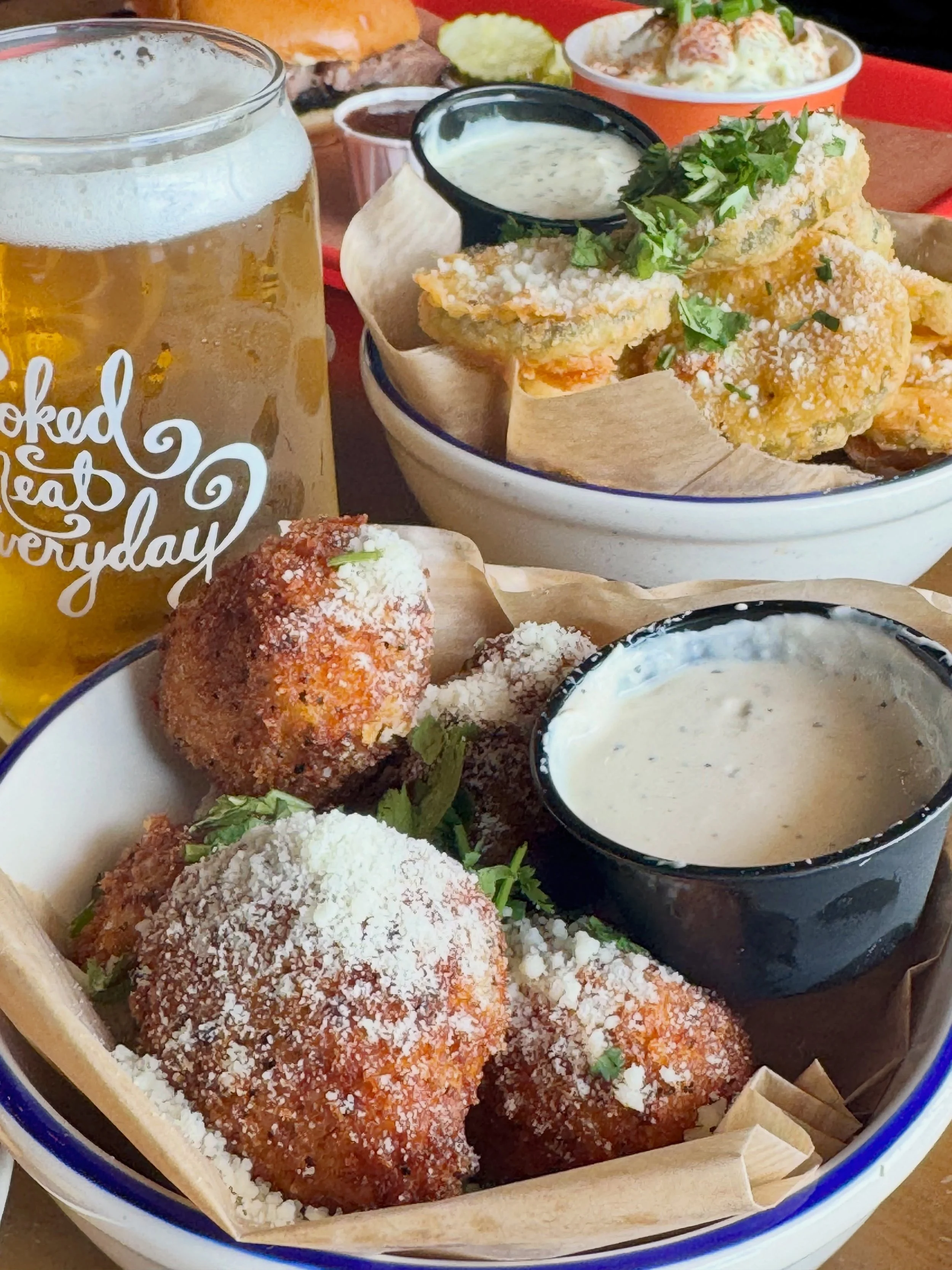 &ldquo;Came to this BBQ location after a day at the horse races at Churchill Downs, and the ambiance was great. You have live music and the waiter was very helpful when it came to making decisions on what to eat. My friend and I ordered the crispy ma