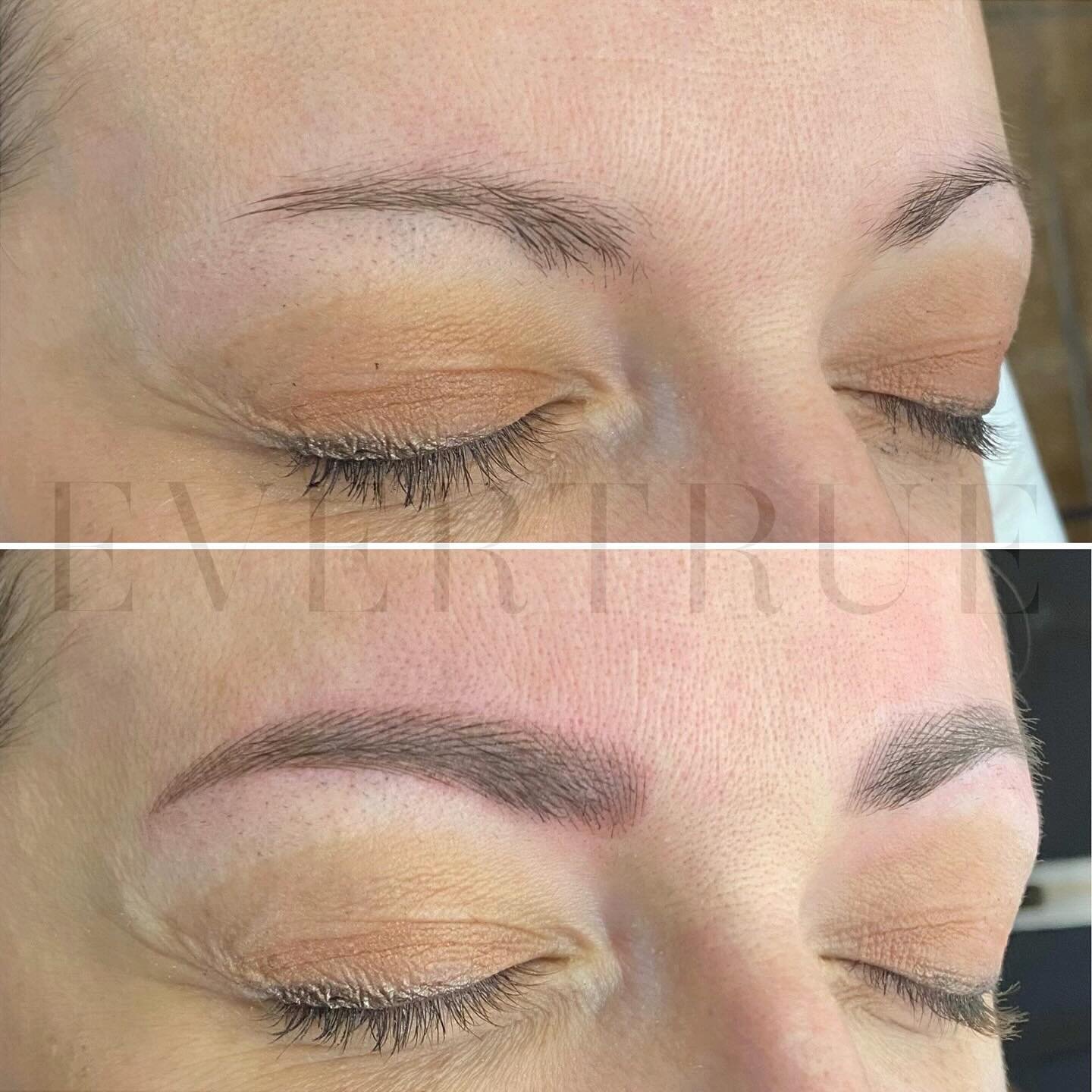 Bold is beautiful! With just the right amount of definition. 
.
Combination Brows&mdash; individual strokes + shading&mdash; by May (Senior Specialist, NYC)
.
#microblading #microbladingeyebrows #bespokebrows #combinationbrows #powderbrows #eyebrows 