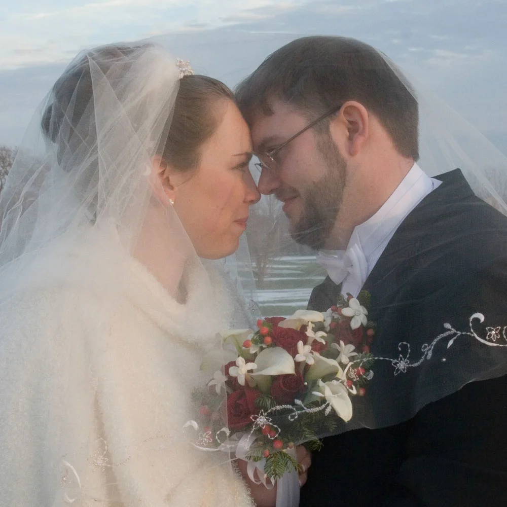 2005-12-17 Sarah & James Barnes.jpg