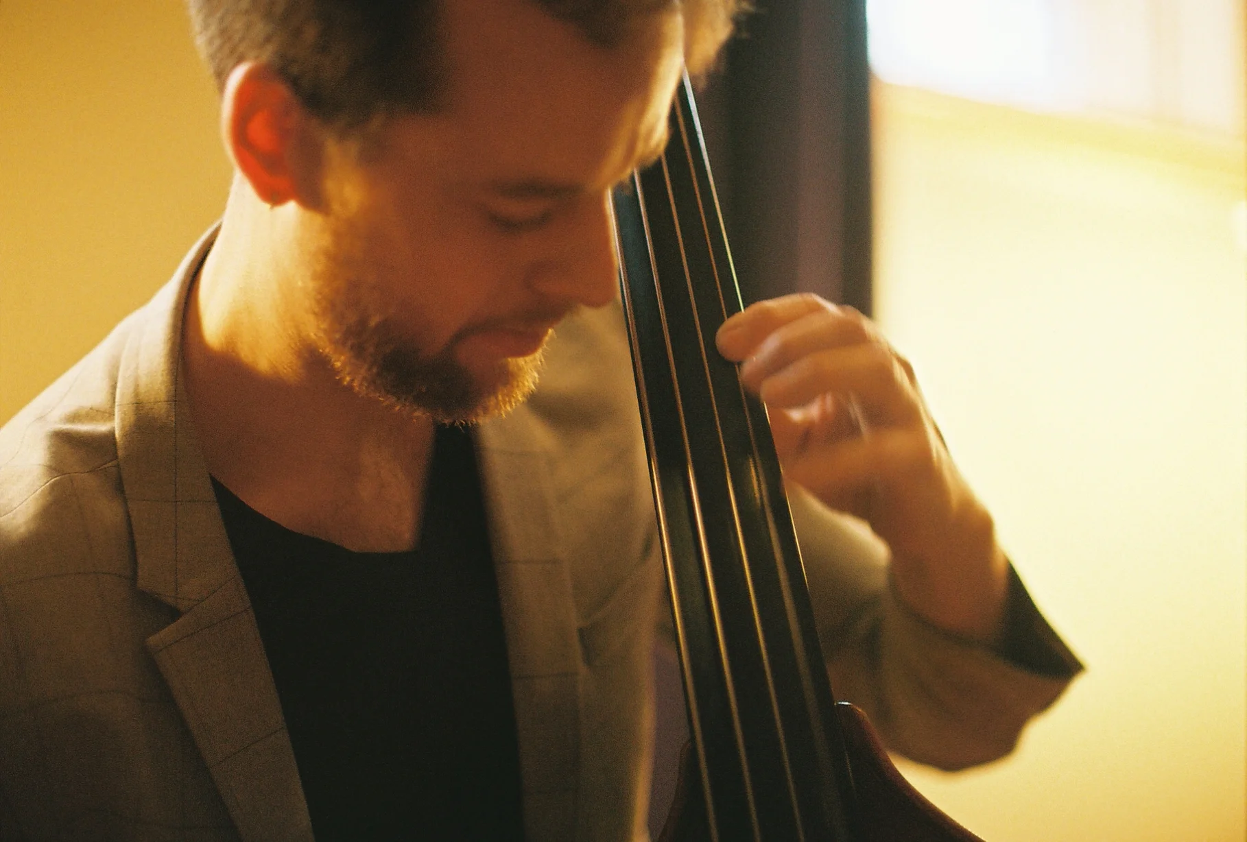 Ted Olsen Quartet Ted Olsen is a bassist and composer from Minneapolis, MN. As a bandleader his groups have been featured at the Twin Cities Jazz Festival, The Artists’ Quarter, and Icehouse. He has also performed at Nocturne Jazz Club in Denver, CO and Festival No Improviso in Curitiba, Brazil. In composition he won the 2012 Eric Stokes Song Contest held by the American Composers’ Forum. Additionally in 2015 he was a finalist in the ASCAP Herb Alpert Young Jazz Composers’ competition. As a sideman he is regularly enlisted by top Twin Cities jazz luminaries and has also branched out into working with artists from the folk, rock, R&B, and contemporary classical scenes.