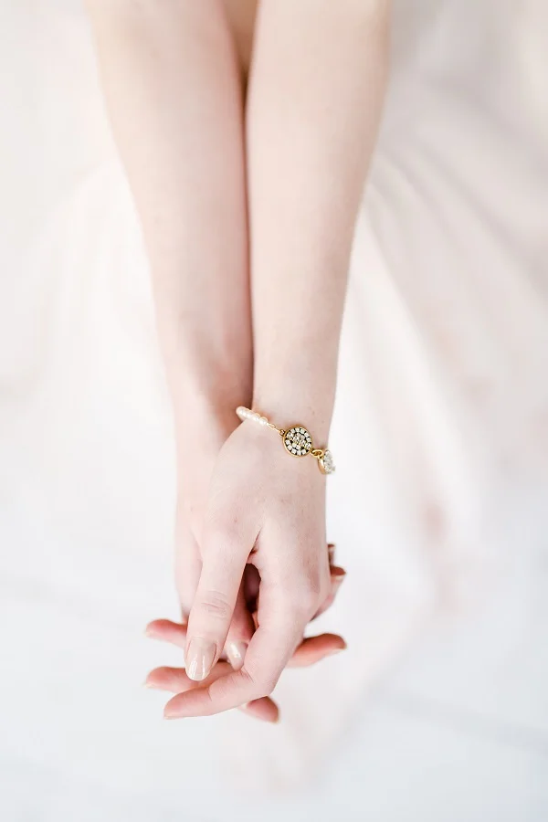 antique gold lover's knot bracelet