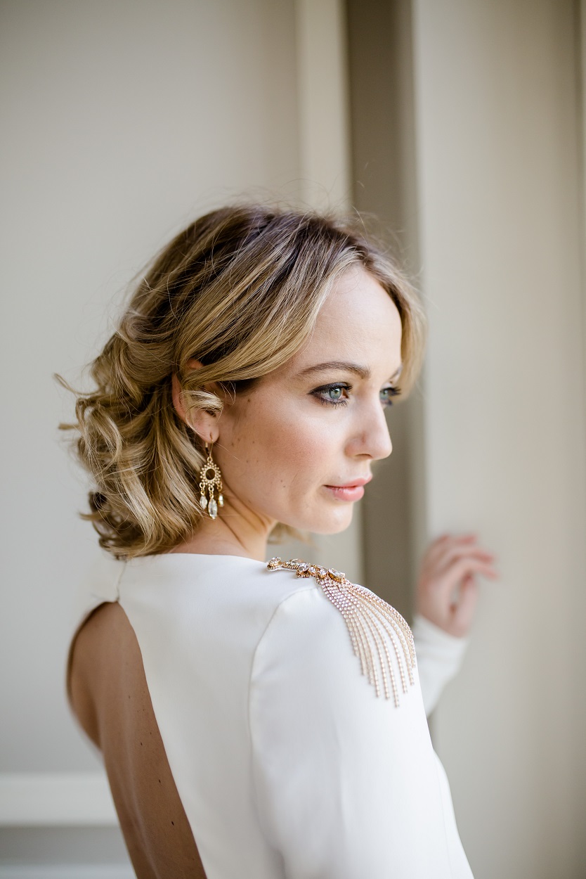 statement golden bridal shoulder epaulettes