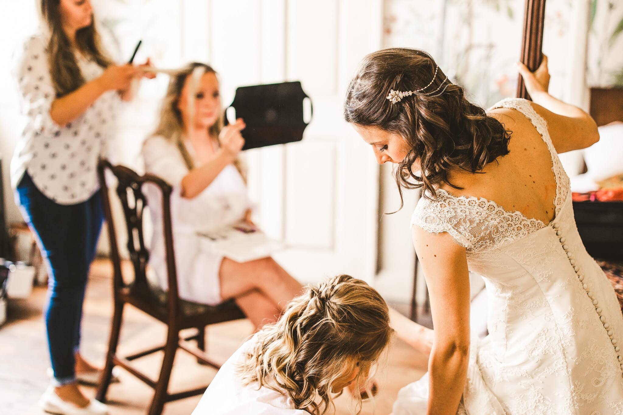 Real bride Marie-Anne wears Infinity headdress plus hair and makeup by Victoria Fergusson (24).jpg