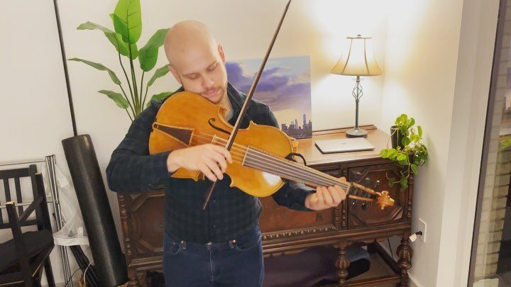 Bach 4th suite prelude on Violoncello da Spalla!

Stop by Barge music at 6pm this evening where I&rsquo;ll be finishing up my entire Bach suite cycle with suites 4, 5, and 6!

I love playing this suite in g major as it utilizes the 5 strings of the s