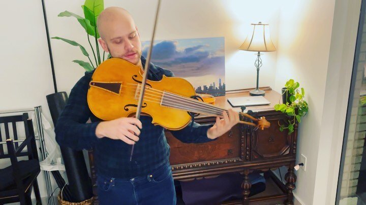 Bach 4th suite courante!

I love revisiting this suite after 10 years of not playing it. So much of this piece sounds like it was written for a large continuo section so it is fun to discover harmonies and add notes to certain sections

I love playin
