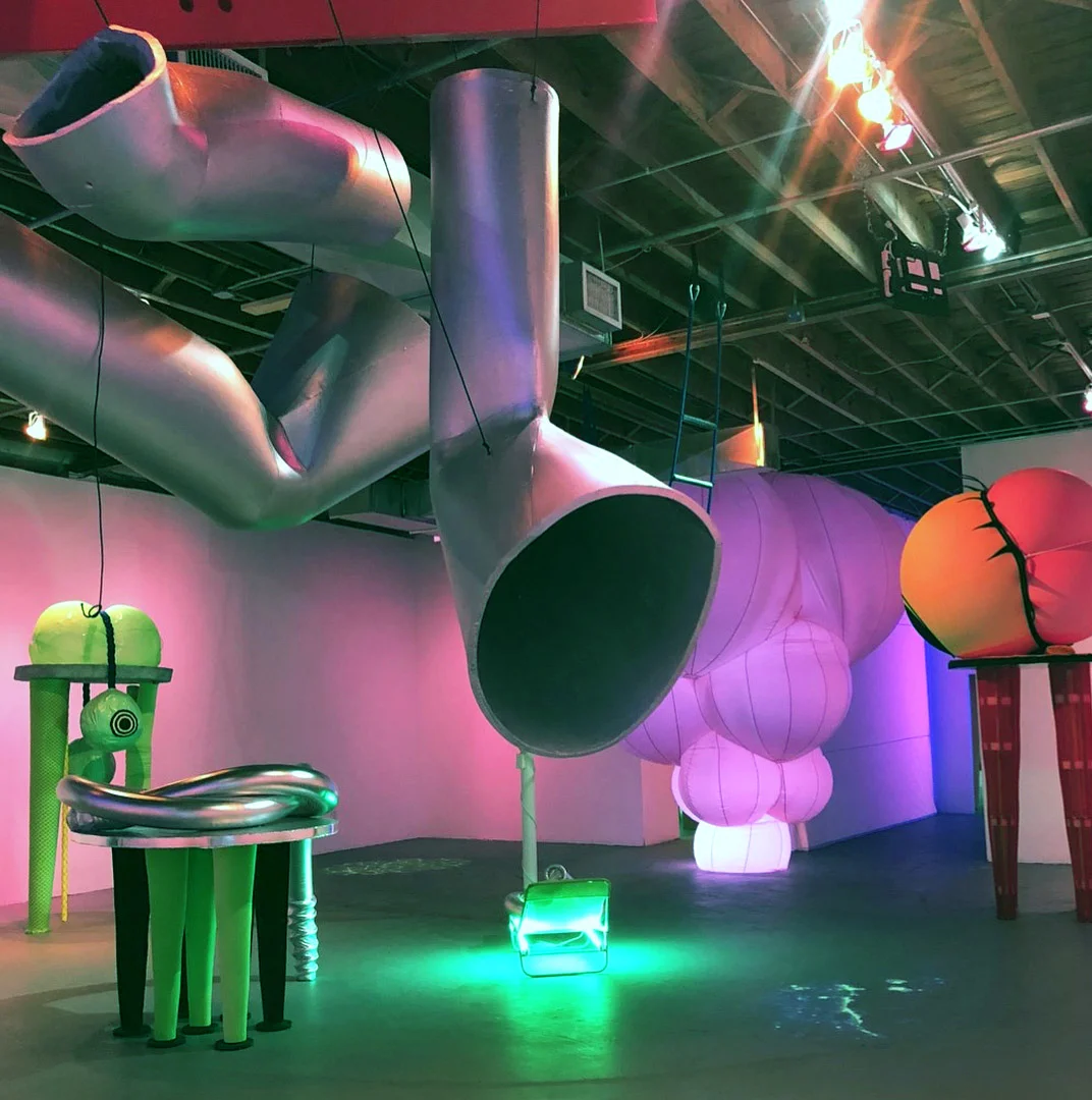 Installation with Daredodone in foreground, per Sway, 2017