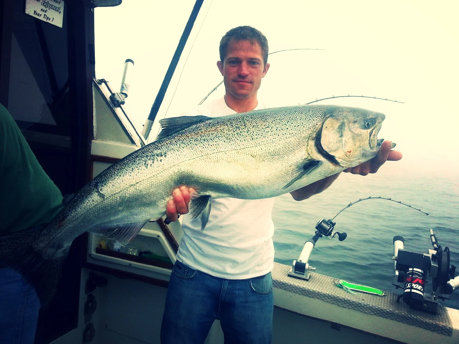 Ryan_Engel_LakeMichiganCharterFishing_PortWashington.jpeg