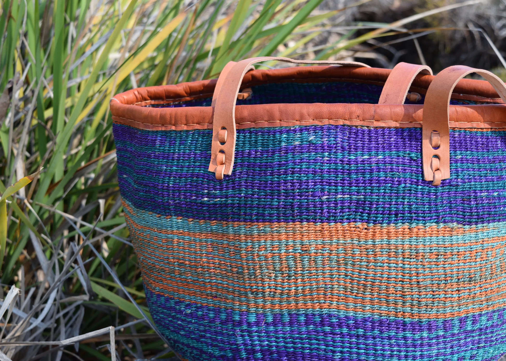 Purple Zahari Tote 3 - 7x5_00001.jpg