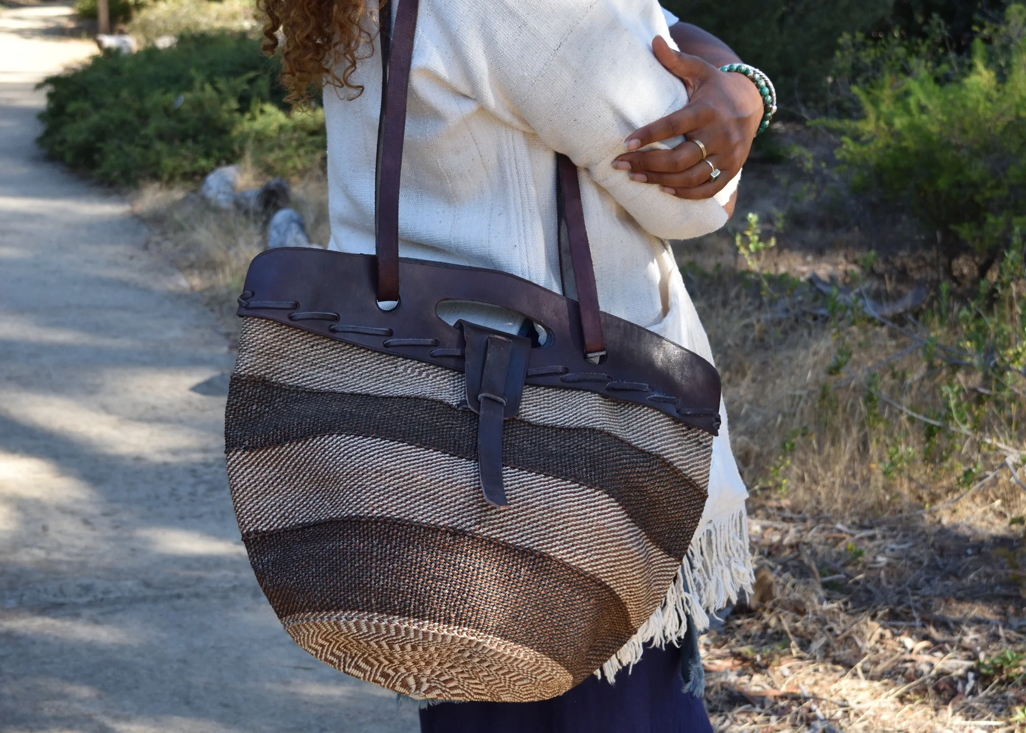Tamu Bag Product Photo 2 _00001.jpg