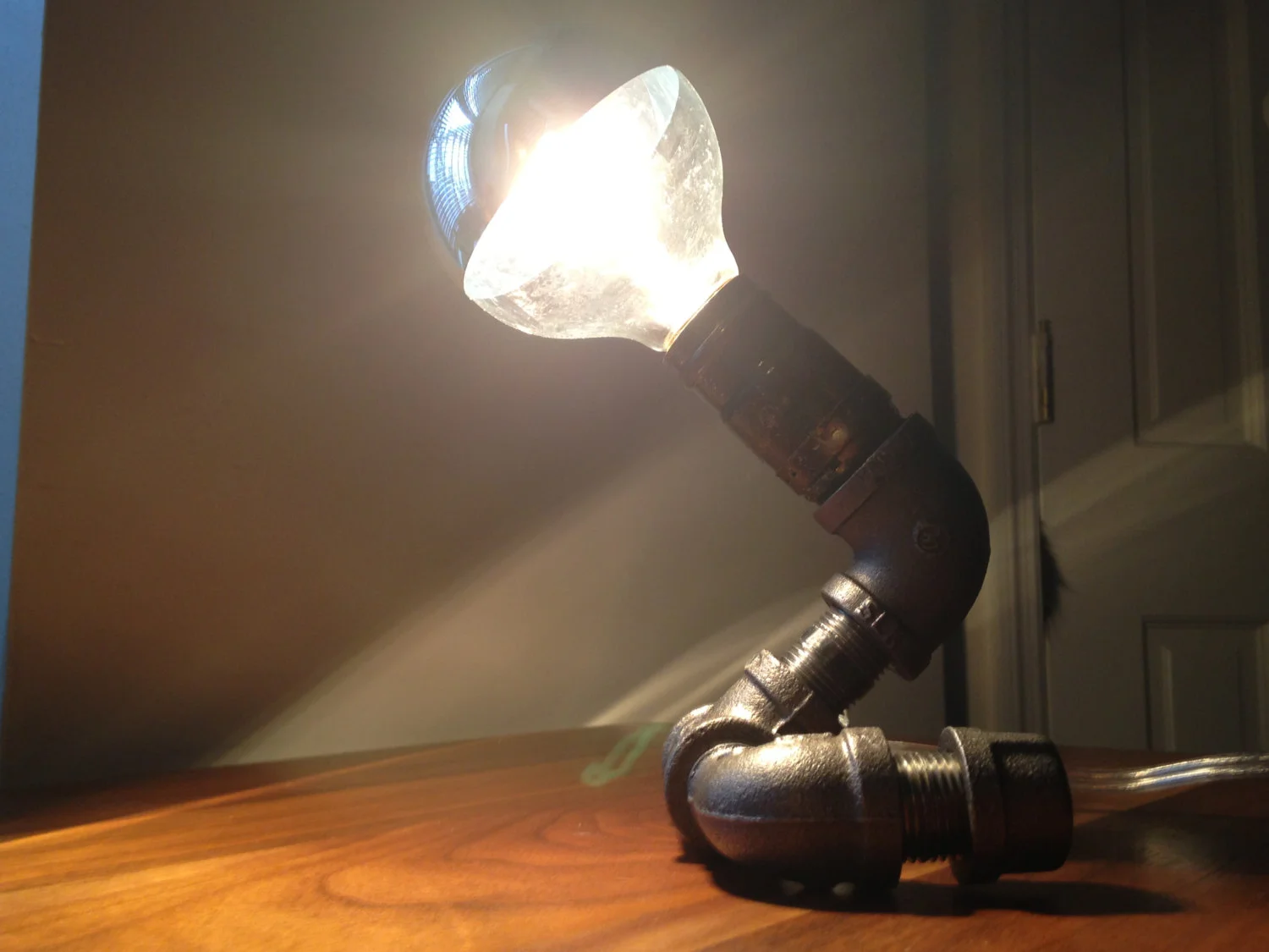 {The Lean-to} Industrial Pipe Lamp