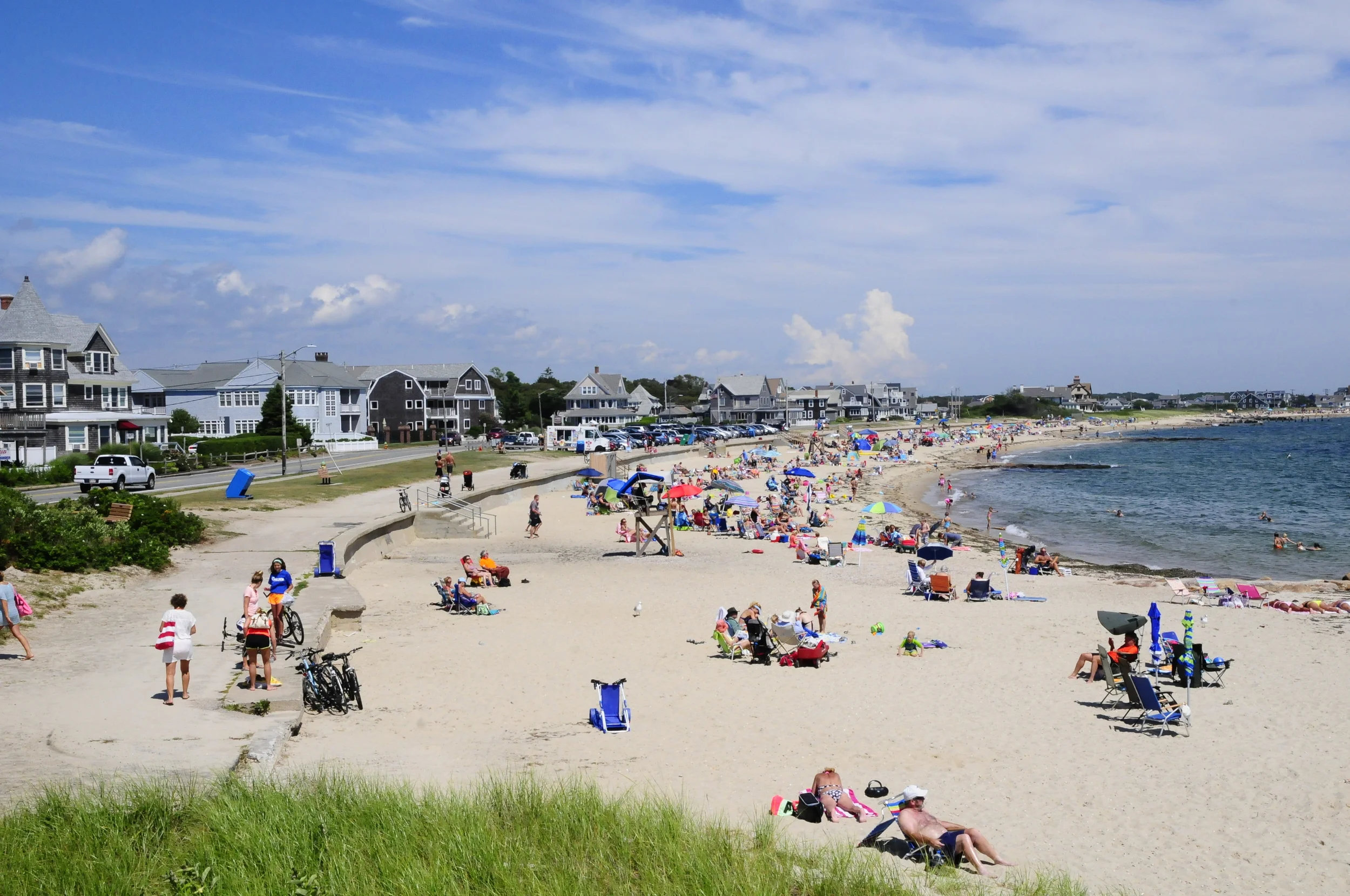 In the daytime, the beach looks like this.