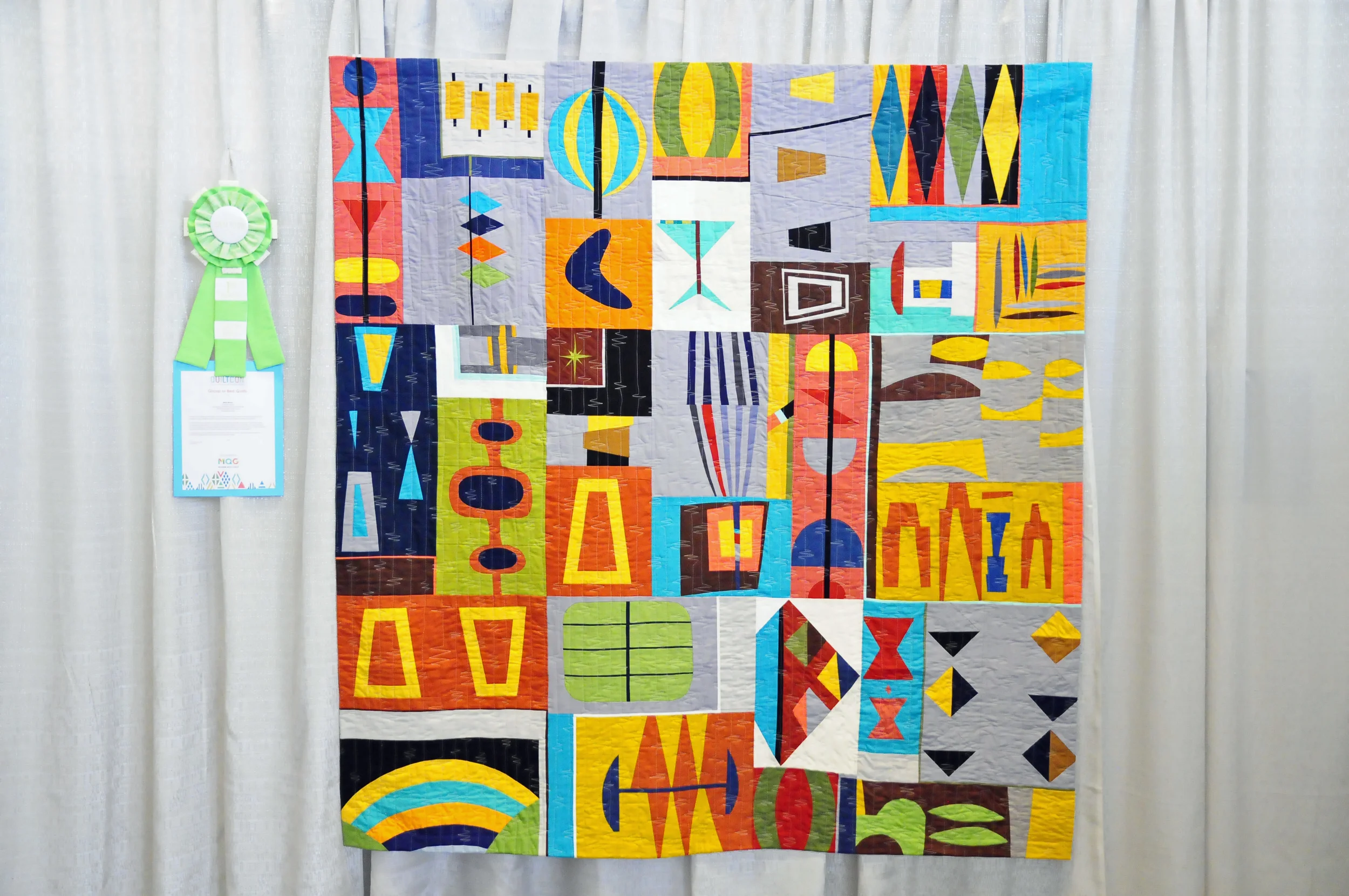 Mod Mood by Debbie Jeske, 1st Place Group or Bee Quilts