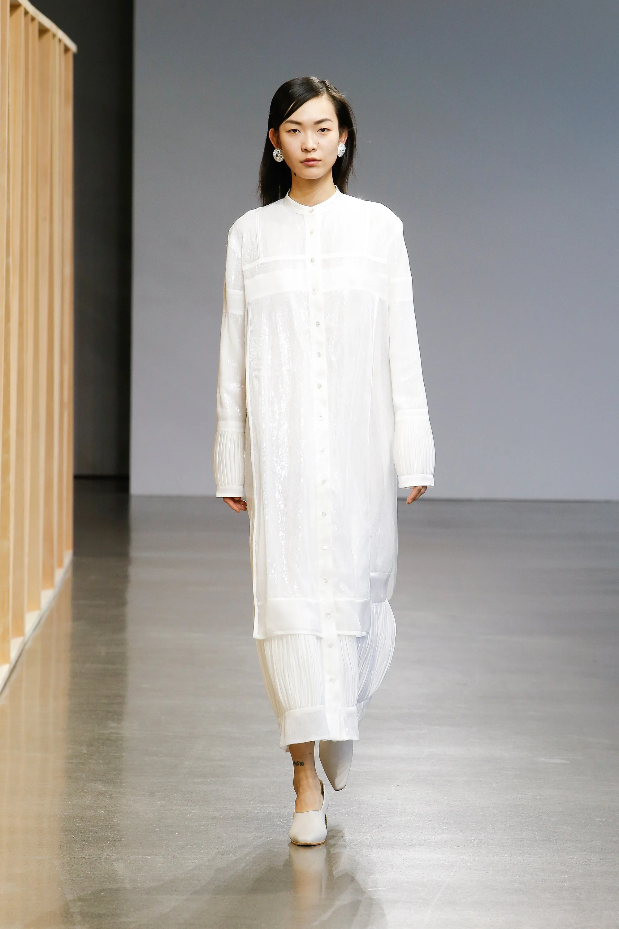 01-claudia-li-fall-2018-rtw.jpg