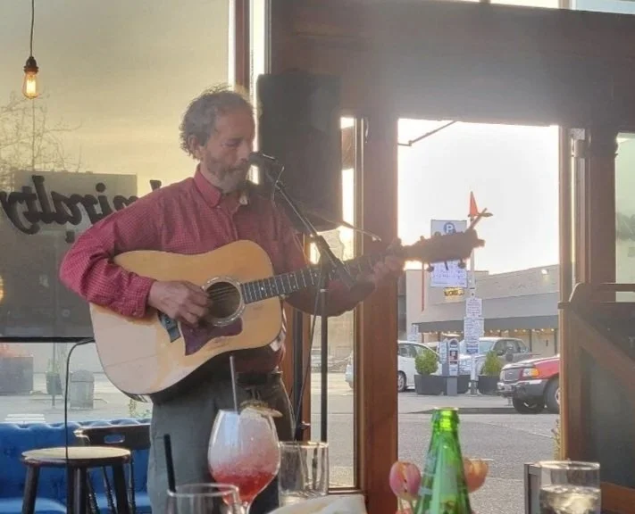 Bob Gudmundson (5:30-7pm)